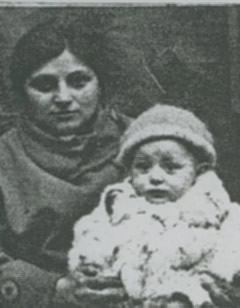 Rebecca and Rachel (Cypa) around 1921