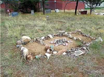 cotopaxi grave